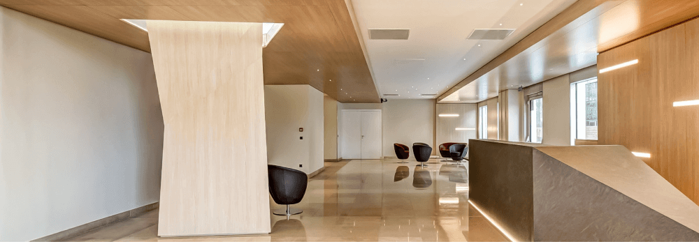 Receptionist
